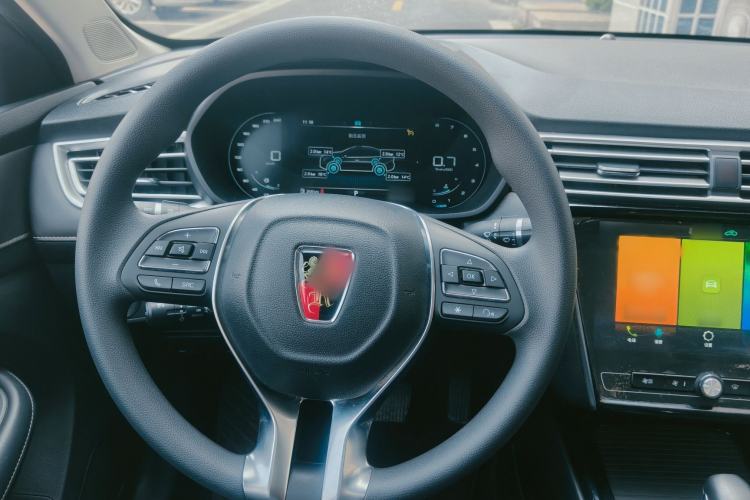 Used Roewe i5 2020 1.5L Automatic 4G Connect Luxury Flagship Edition