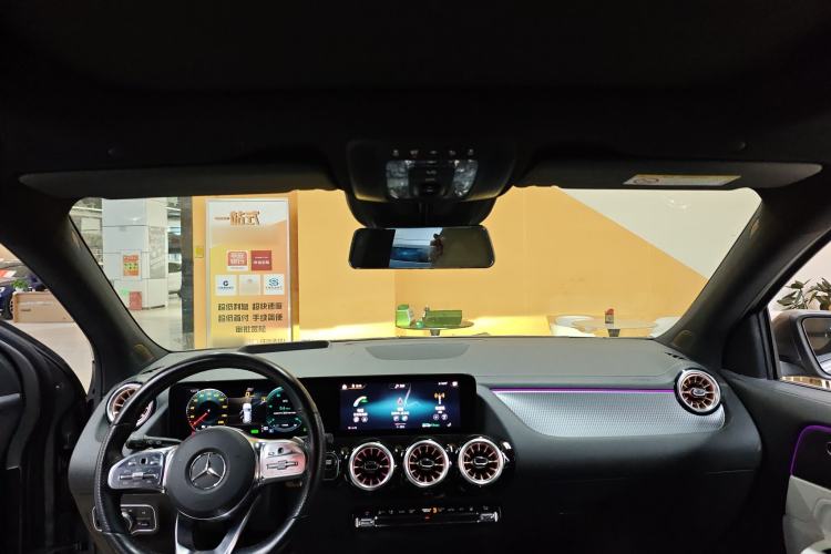 Used Mercedes-Benz EQA 2022 EQA 300 4MATIC Launch Edition
