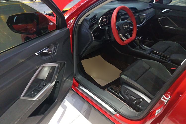 Used Audi Q3 2023 35 TFSI Fashion Dynamic Model (1.5T)