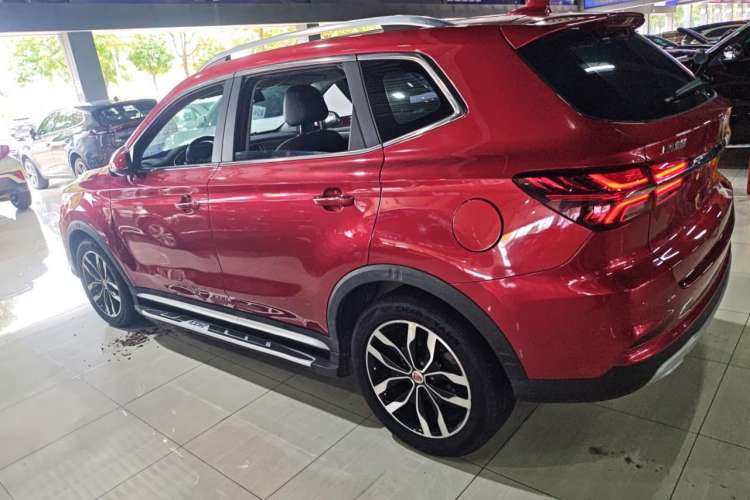 Used Roewe RX5 2016 20T Two-Wheel Drive Automatic Internet Smart Edition