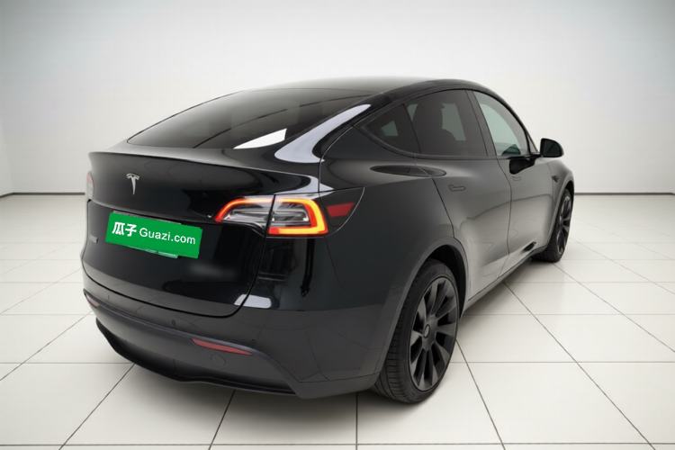 Used Tesla Model Y 2022 Long-Range All-Wheel-Drive Version