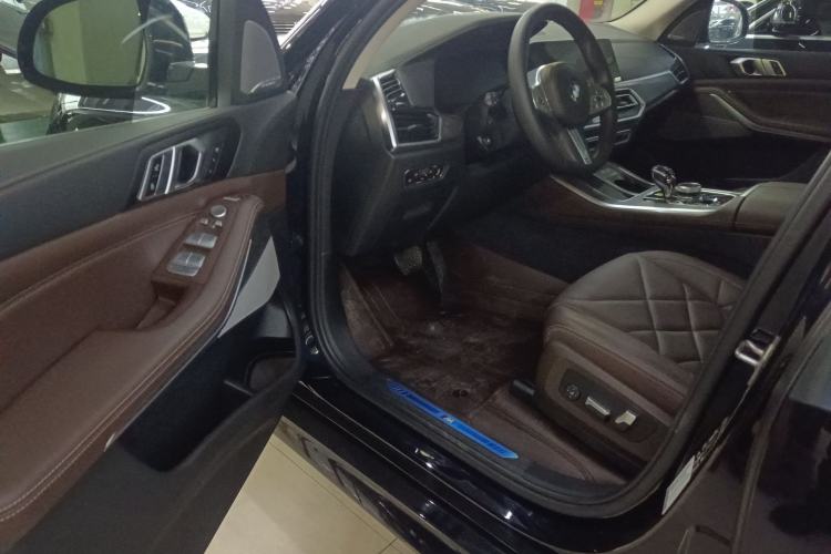 Used BMW X5 2022 xDrive 30Li Luxury M Sport Package