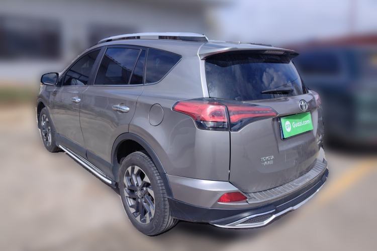 Used Toyota RAV4 2016 2.5L Automatic 4x4 Elite Edition
