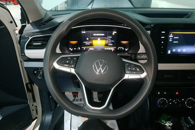 Used Volkswagen Tharu 2025 New Sharp 1.5L Ambitious Edition