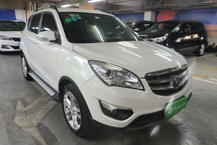 Used CHANGAN CS35 2014 1.6L Manual Luxury Model China IV Standard Front Right 45 Deg