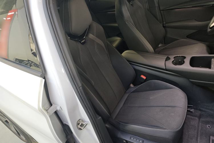 Used Volkswagen ID.UNYX 2024 Revised Pro Long-Range Version
