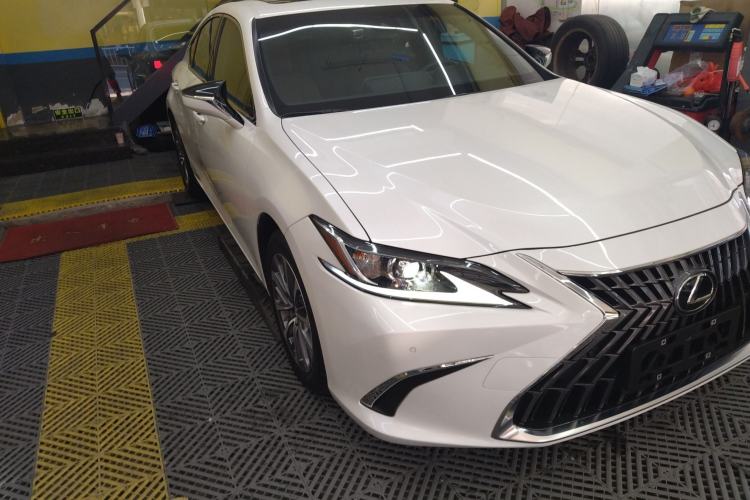 Used Lexus ES 2021 200 Excellence Edition