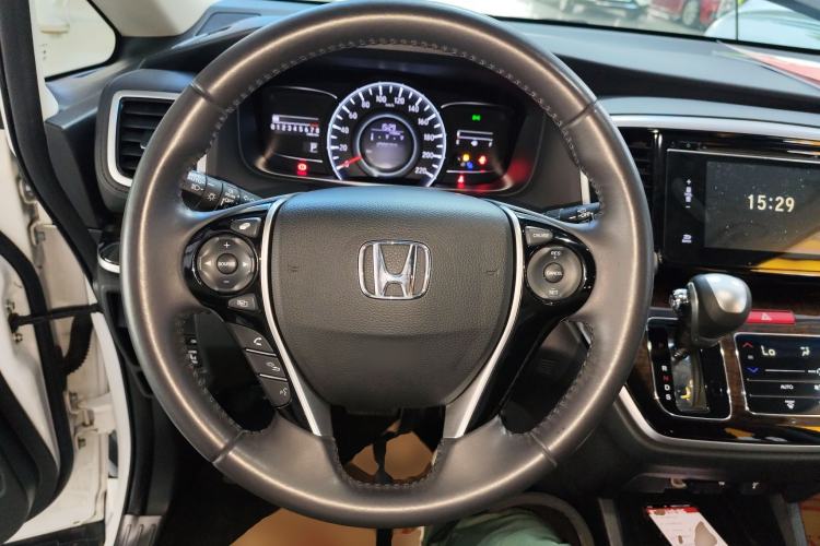 Used Honda Odyssey 2015 Updated Version 2.4L Smart Edition Steering Wheel