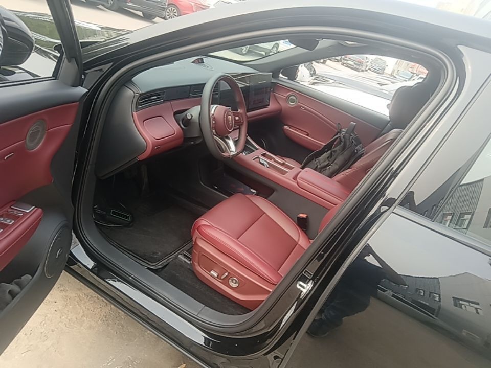 Hongqi HS6 PHEV 2026 240 Smart Hybrid Version — снимка 18