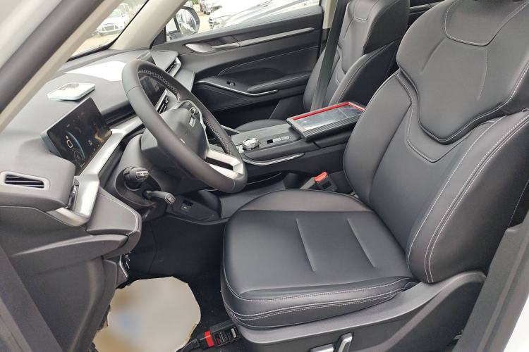 Used Haval H6 New Energy 2023 DHT-PHEV 110KM Long-Range Edition
