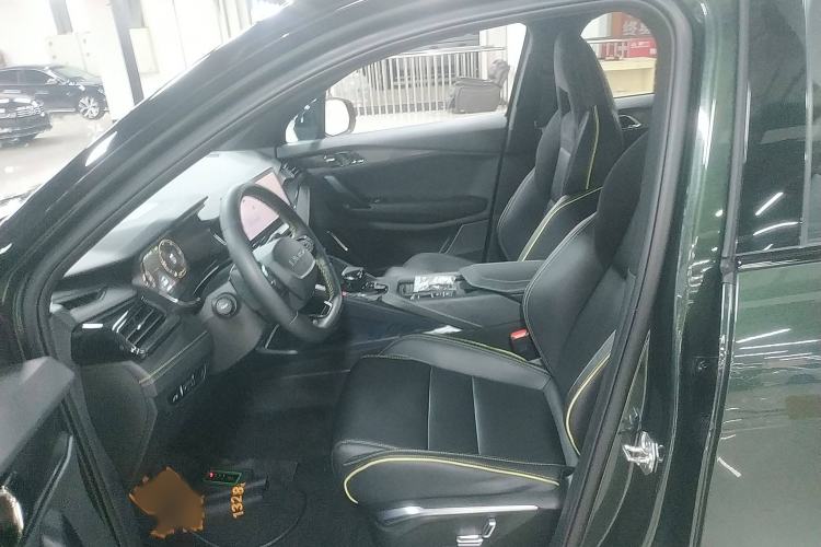 Used Lynk & Co 06 EM-P 2023 1.5T Remix PHEV Hero