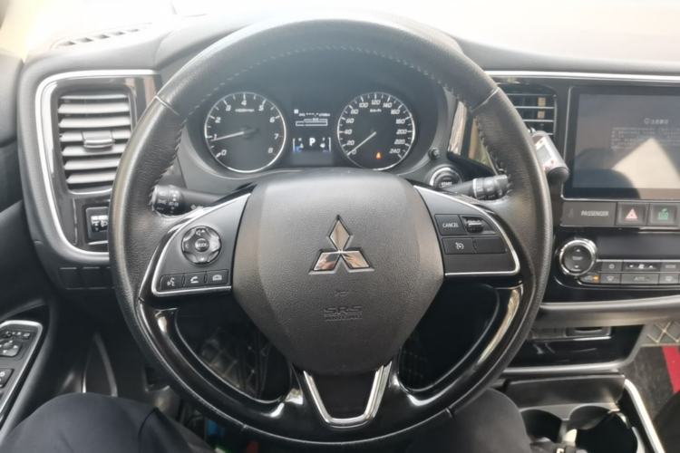 Used Mitsubishi Outlander 2020 2.0L Two-Wheel Drive Enjoyment Version 5 Seats
