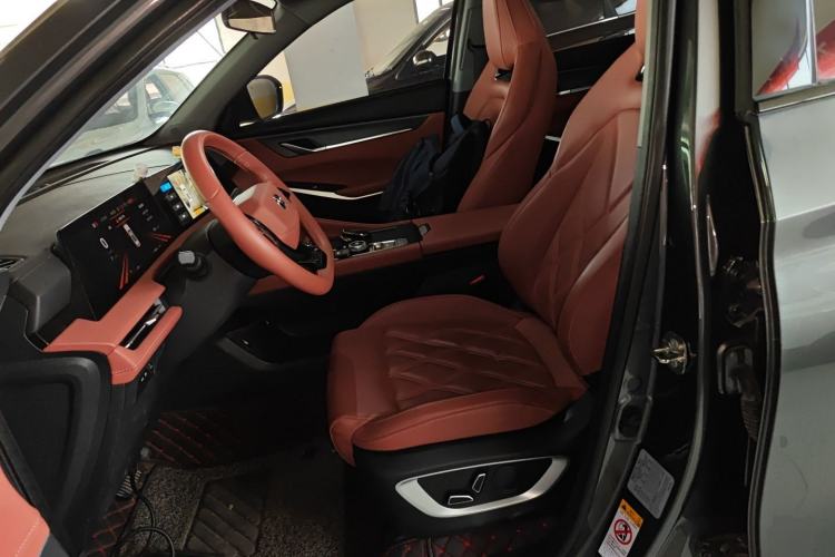 Used CHANGAN CS75 PLUS 2023 3rd Generation 1.5T Automatic Prestige Model
