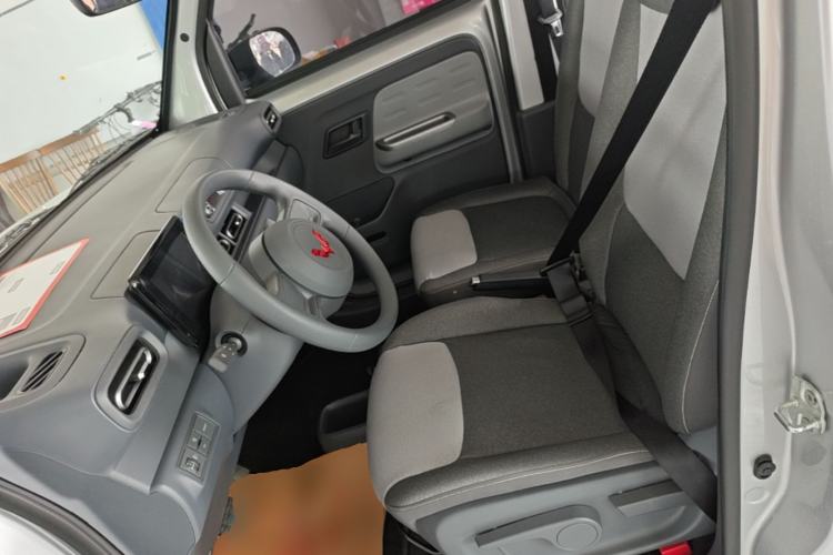 Used Wuling Zhiguang New Energy 2025 Model 305km Ambitious Edition