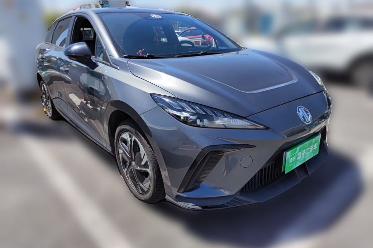 Used MG 4 EV 2022 425 km Luxury Edition Front Right 45 Deg