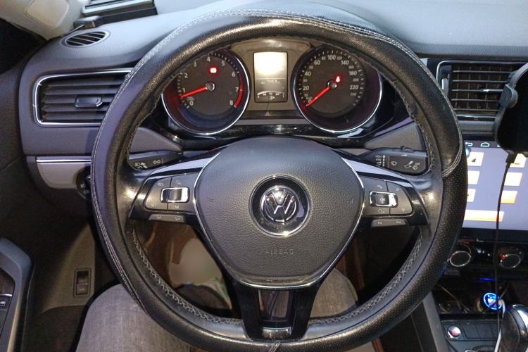 Used Volkswagen Sagitar 2018 1.6L Automatic Comfort Model Steering Wheel