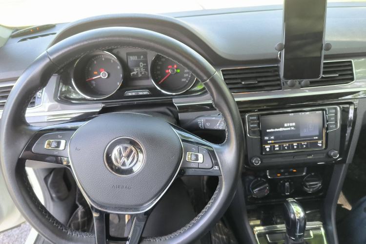 Used Volkswagen C-TREK 2017 230TSI DSG Comfort Version