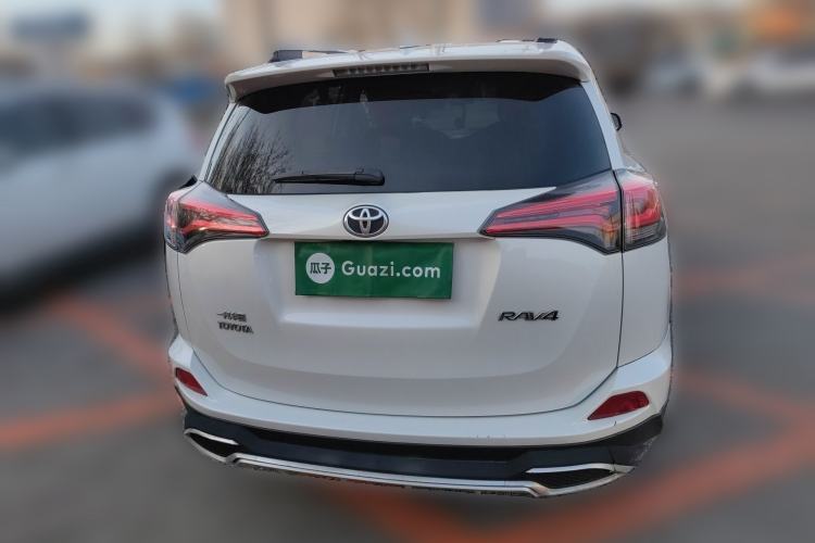 Used Toyota RAV4 2016 2.0L CVT Two-Wheel Drive Fashion Edition China V Standard