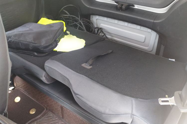 Used Wuling Hongguang MINIEV 2022 Macaron Fashion Edition Lithium-Nickel-Cobalt-Alpha-oxide Left Rear Seat