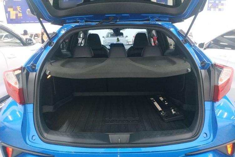 Used Toyota IZOA 2018 2.0L Yichi Edition China V Standard