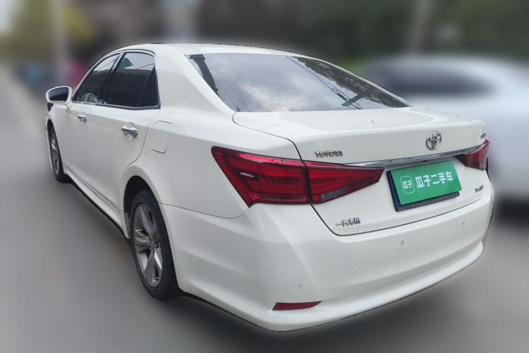 Used Toyota Crown 2015 2.0T Fashion Edition Rear Left 45 Deg
