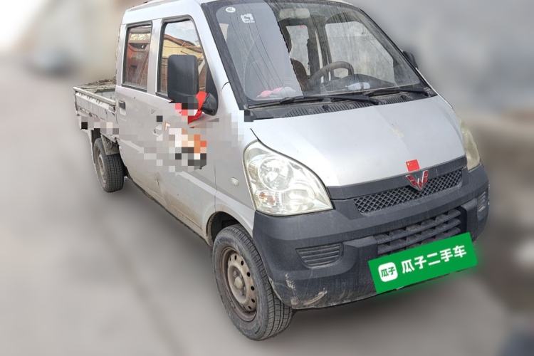 Used Wuling Rongguang Small Truck 2017 1.2L Double-Cab Basic Model LSI Front Right 45 Deg