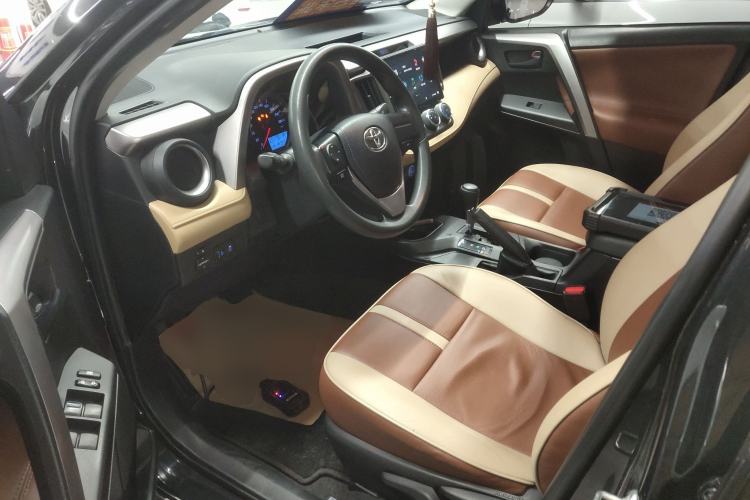 Used Toyota RAV4 2016 2.0L CVT Two-Wheel Drive Urban Edition China V Standard