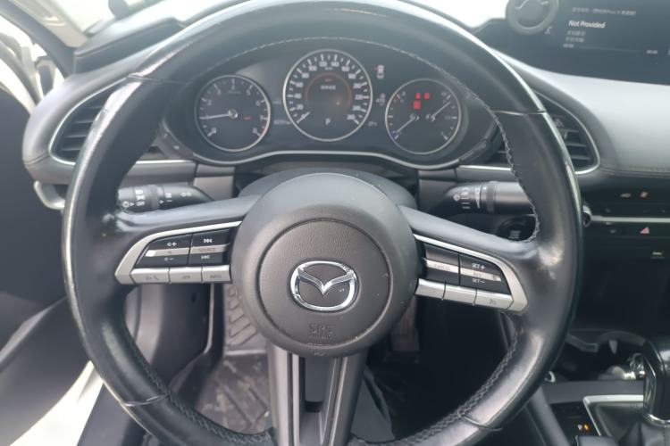 Used Mazda Mazda 3 Axela 2020 1.5L Automatic Luxury Version