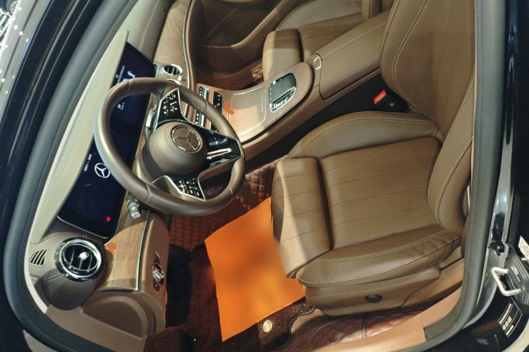 Used Mercedes-Benz E-Class 2023 Facelift E 260 L