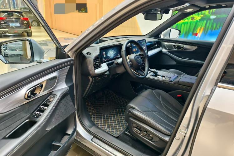 Used GAC Trumpchi ES9 2024 PHEV with 143 km Max
