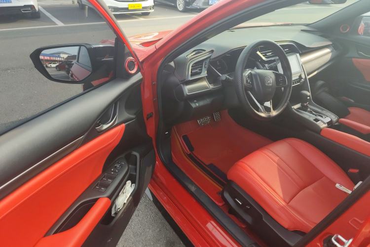 Used Honda Civic 2021 HATCHBACK 220TURBO CVT Trendy Cool Edition