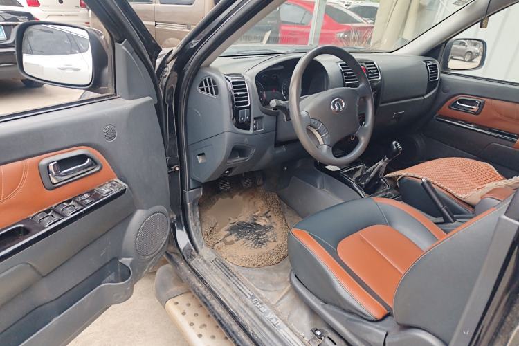 Used Great Wall Wingle 5 2013 2.8T European Version Two-Wheel Drive Elite Version Big Double-Cab GW2.8TC
