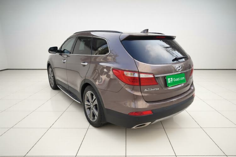 Used Hyundai Grand SantaFe 2013 3.0L 7-seat 4x4 Brown Interior Flagship Edition
