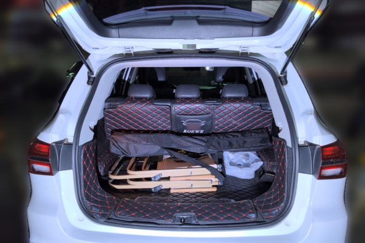 Used Roewe RX5 2018 20T Two-Wheel Drive Manual Flagship Edition Trunk