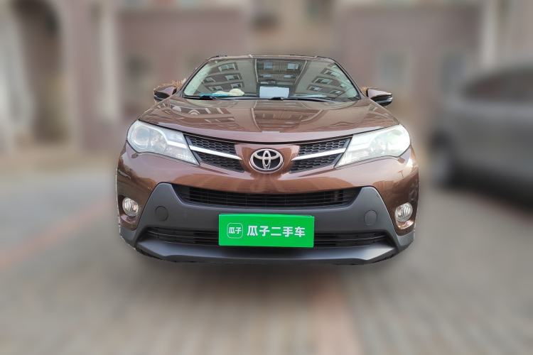 Used Toyota RAV4 2015 2.0L CVT 4x4 Trend Edition Front