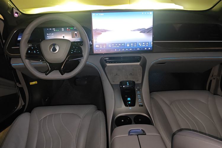 Used Denza N7 2024 702 Smart Drive Pro Edition Center Console