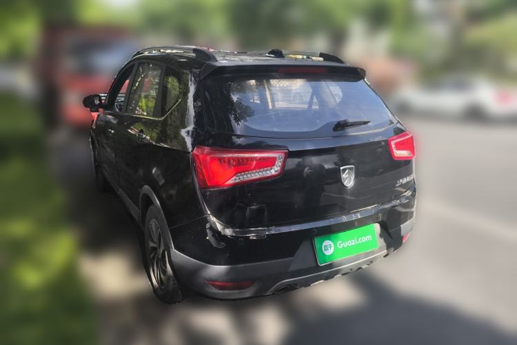 Used Baojun 560 2015 1.8L manual luxury version