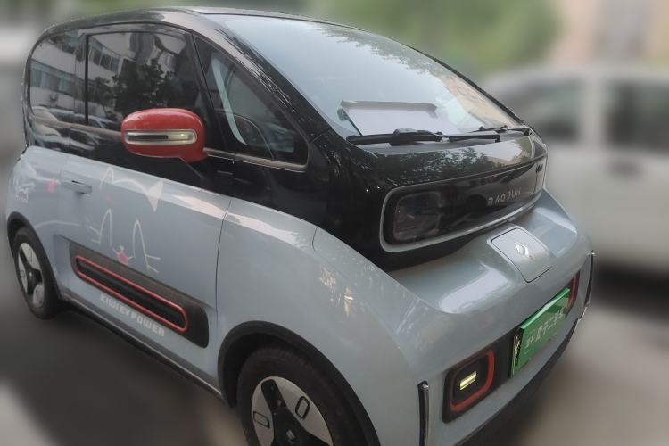 Used Baojun KiWi EV 2021 Artist Model Lithium Iron Phosphate Front Right 45 Deg