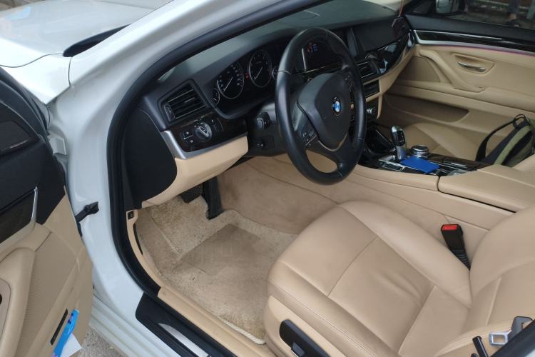 Used BMW 5 Series 2014 528Li Leading Model