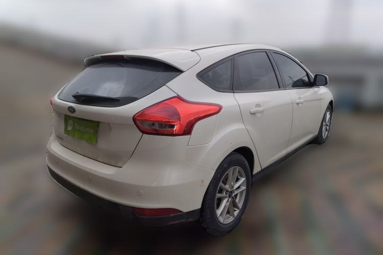 Used Ford Focus 2015 Hatchback 1.6L Automatic Fashion Edition Rear Right 45 Deg