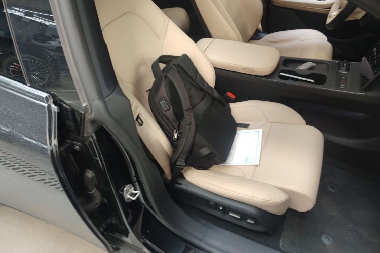 Used Nio ET5T 2024 75kWh Touring Right Front Seat