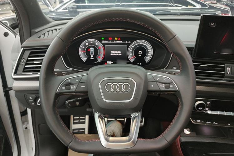 Used Audi Q5L 2025 quattro 45th Anniversary Edition 40 TFSI Luxury Dynamic Model
