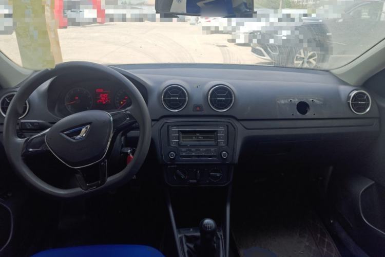 Used Jetta VA3 2019 1.5L Manual Entry-Level Version Center Console