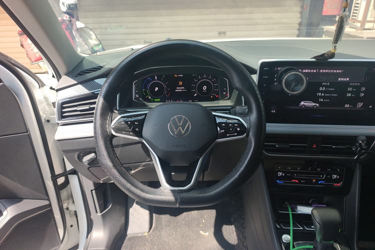 Used Volkswagen Tiguan L New Energy 2023 430 PHEV Plug-in Hybrid Flagship Edition Steering Wheel