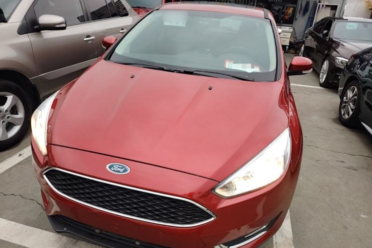 Used Ford Focus 2017 Hatchback EcoBoost 125 Automatic - Ultra-Powerful Style Edition with Smart Drive Features
