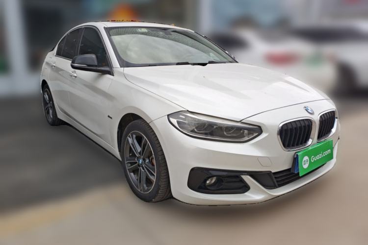 Used BMW 1 Series 2018 118i Sport Edition Front Right 45 Deg