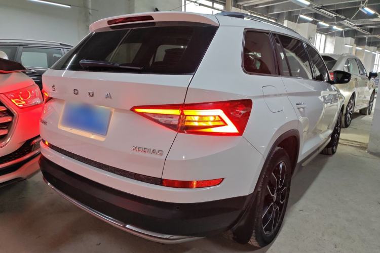 Used Skoda Kodiaq 2019 Facelifted TSI380 7-Seater All-Wheel-Drive Flagship Version China VI Standard
