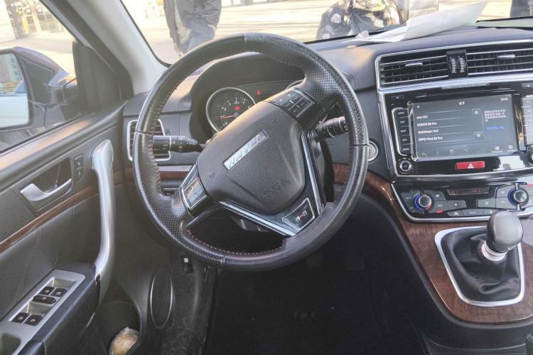 Used Haval H6 2017 Red-Label Sport Edition 1.5T Manual Two-Wheel Drive Elite Model
