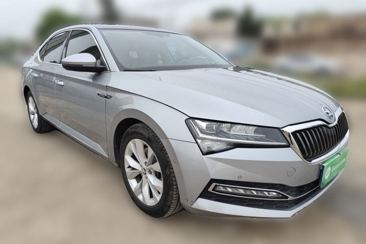 Used Skoda Superb 2019 Restyled TSI330 DSG Comfort Edition Front Right 45 Deg