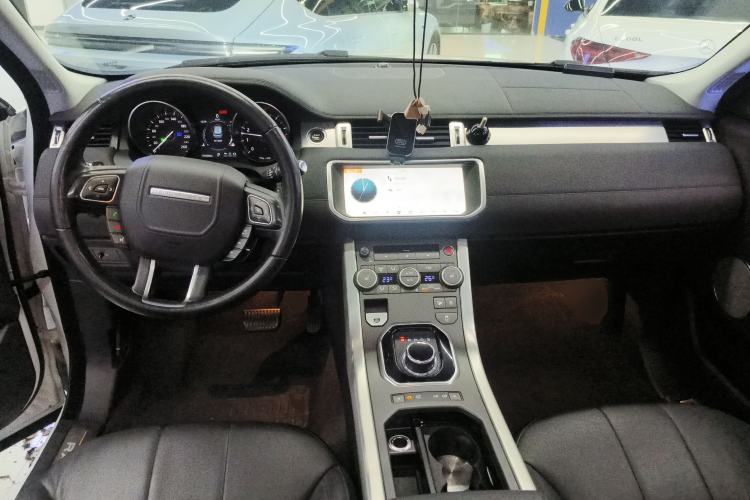 Used Land Rover Range Rover Evoque 2018 240 PS SE Smart Brilliance Edition